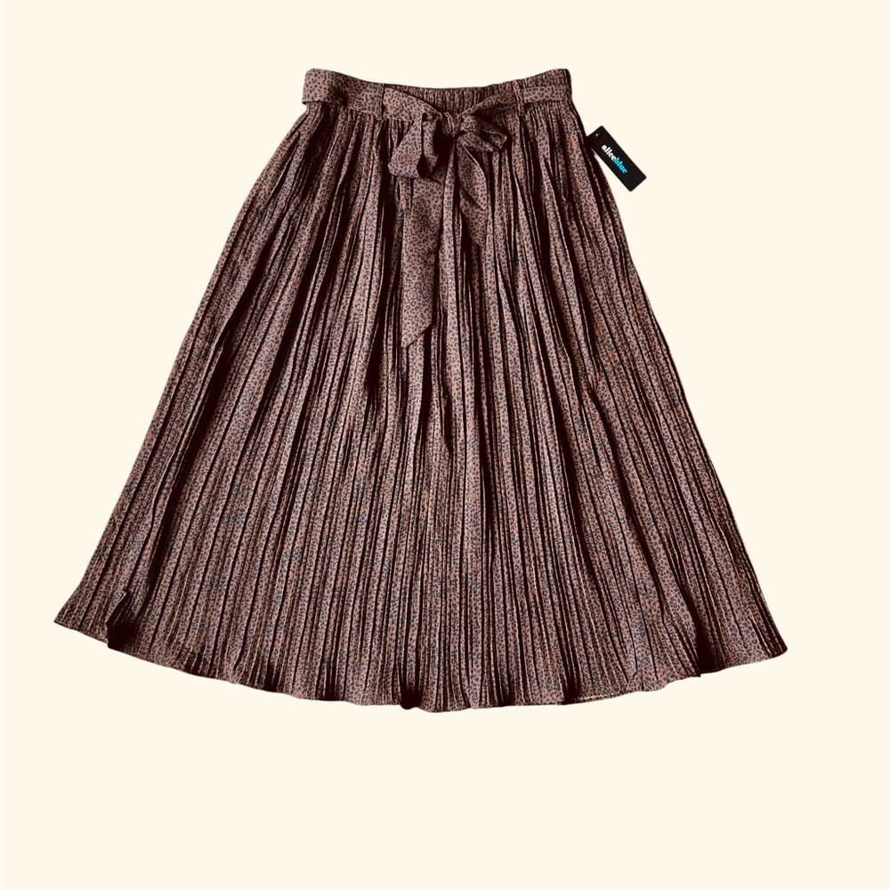 NWT Alice Blue Animal Print Pleated Skirt Size S